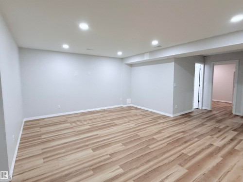 7819 173 Avenue Nw, Edmonton, AB - Indoor