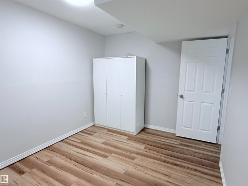 7819 173 Avenue Nw, Edmonton, AB - Indoor Photo Showing Other Room