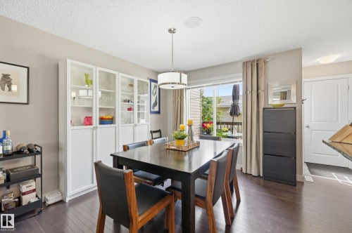 704 176 Street Sw, Edmonton, AB - Indoor Photo Showing Dining Room