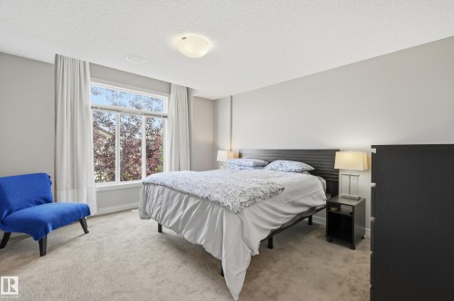 704 176 Street Sw, Edmonton, AB - Indoor Photo Showing Bedroom