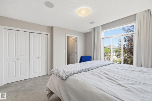 704 176 Street Sw, Edmonton, AB - Indoor Photo Showing Bedroom