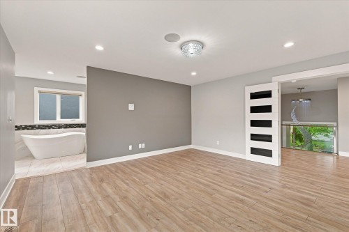 10637 128 Street Nw, Edmonton, AB 
