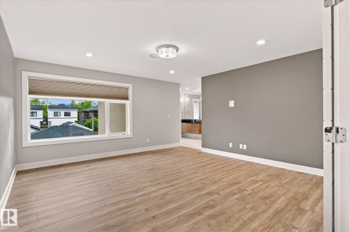 10637 128 Street Nw, Edmonton, AB 