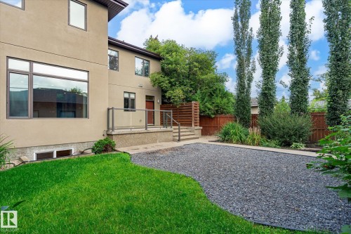 10637 128 Street Nw, Edmonton, AB 