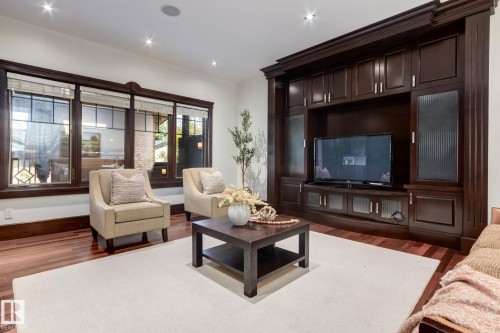1840 Westmount Boulevard, Calgary, AB 