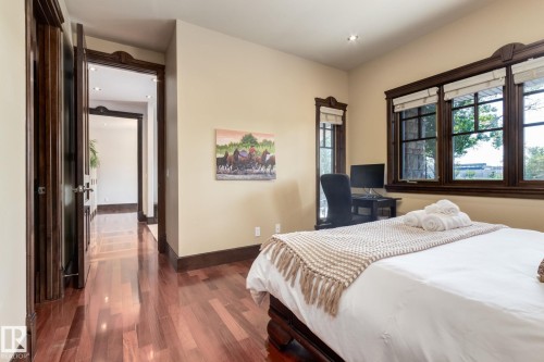 1840 Westmount Boulevard, Calgary, AB 