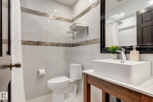 1840 Westmount Boulevard, Calgary, AB 
