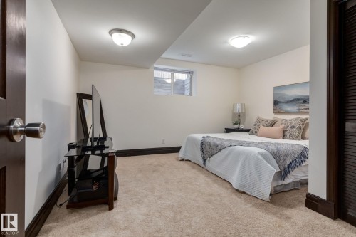 1840 Westmount Boulevard, Calgary, AB 