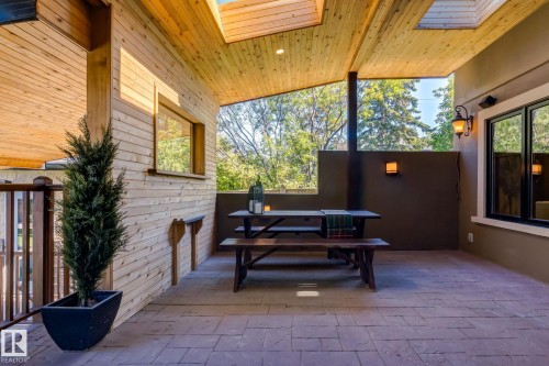 1840 Westmount Boulevard, Calgary, AB 