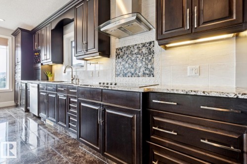 811 Albany Cove Nw, Edmonton, AB 
