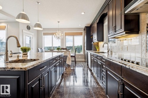 811 Albany Cove Nw, Edmonton, AB 