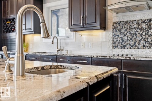 811 Albany Cove Nw, Edmonton, AB 