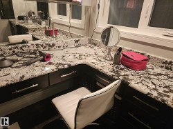 Makeup desk with abudant space on the granite countertop - 