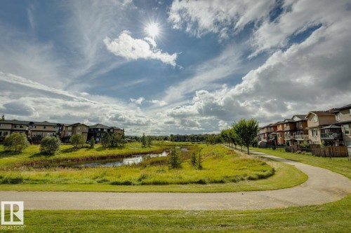 811 Albany Cove Nw, Edmonton, AB 