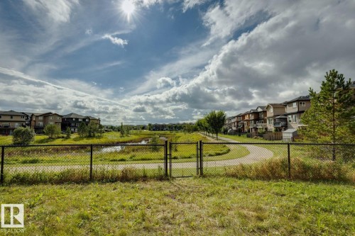811 Albany Cove Nw, Edmonton, AB 