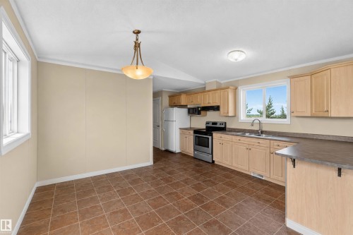 58502 Rng Rd 273, Rural Westlock County, AB - Indoor Photo Showing Kitchen With Double Sink