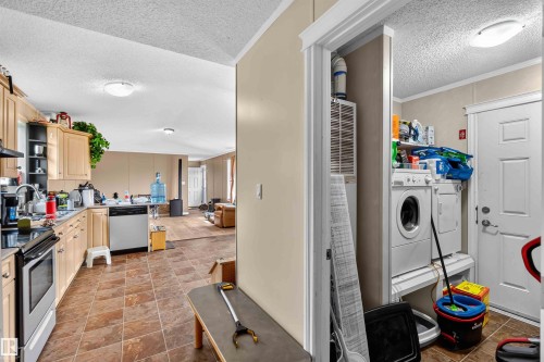 58502 Rng Rd 273, Rural Westlock County, AB - Indoor Photo Showing Laundry Room