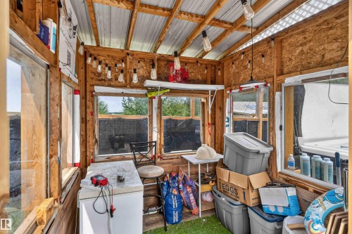 58502 Rng Rd 273, Rural Westlock County, AB - Indoor