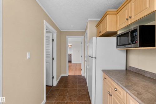58502 Rng Rd 273, Rural Westlock County, AB - Indoor Photo Showing Kitchen