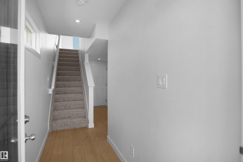 21305 131A Avenue Nw, Edmonton, AB 