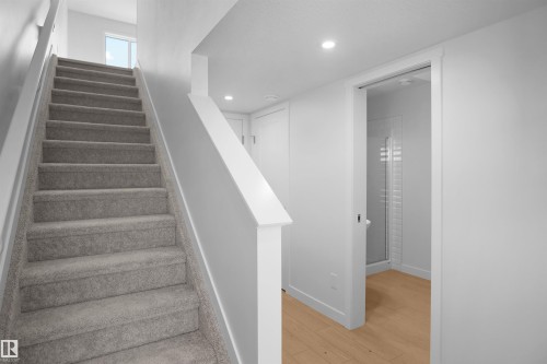 21305 131A Avenue Nw, Edmonton, AB 