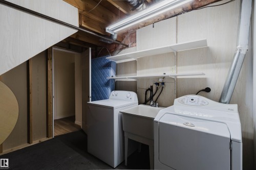 Laundry room - 2439 112 Street Nw, Edmonton, AB - Indoor Photo Showing Laundry Room
