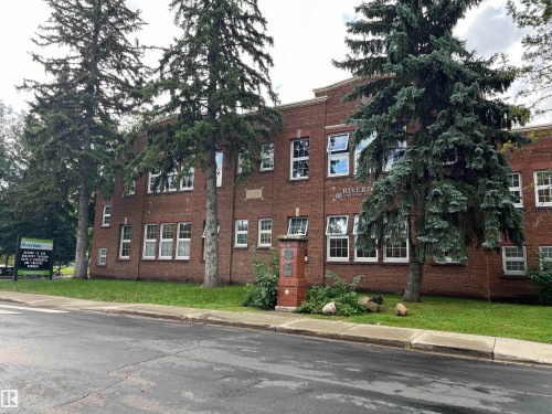 10205 92 Street Nw, Edmonton, AB 