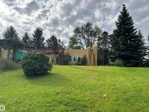 10205 92 Street Nw, Edmonton, AB 
