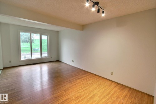#122 5 Aberdeen Wy, Stony Plain, AB 