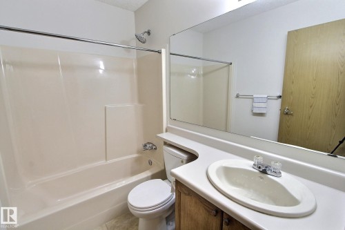 #122 5 Aberdeen Wy, Stony Plain, AB 