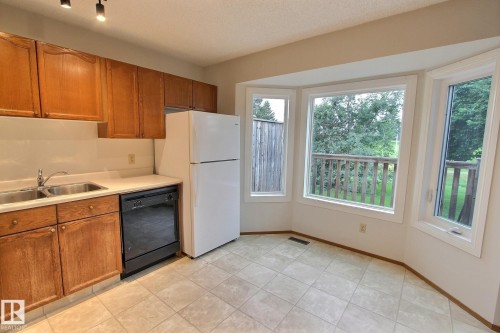 #122 5 Aberdeen Wy, Stony Plain, AB 
