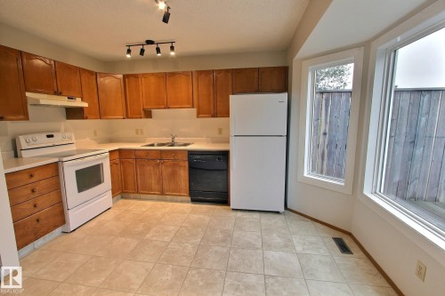 #122 5 Aberdeen Wy, Stony Plain, AB 