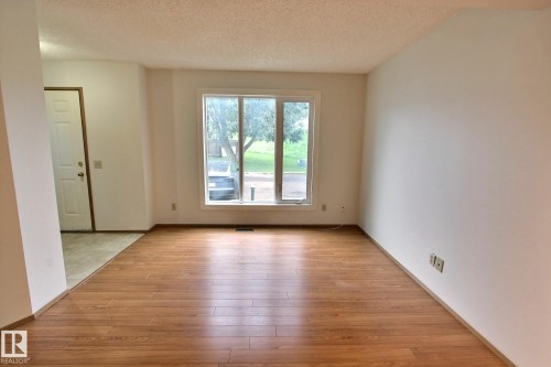 #122 5 Aberdeen Wy, Stony Plain, AB 