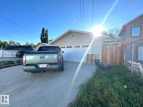 11323 97 Street Nw, Edmonton, AB 