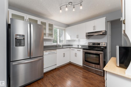 2512 46A Street Nw, Edmonton, AB 