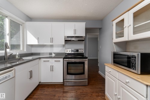 2512 46A Street Nw, Edmonton, AB 