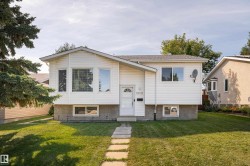2512 46A Street NW  Edmonton, AB T6L 3X8
