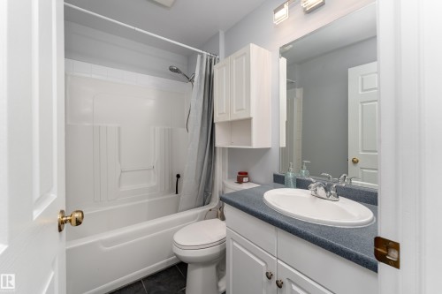 2512 46A Street Nw, Edmonton, AB 