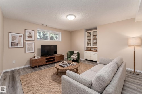 VIRTUALLY STAGED - 2512 46A Street Nw, Edmonton, AB 