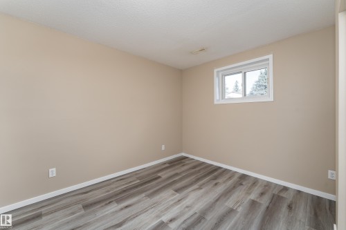2512 46A Street Nw, Edmonton, AB 