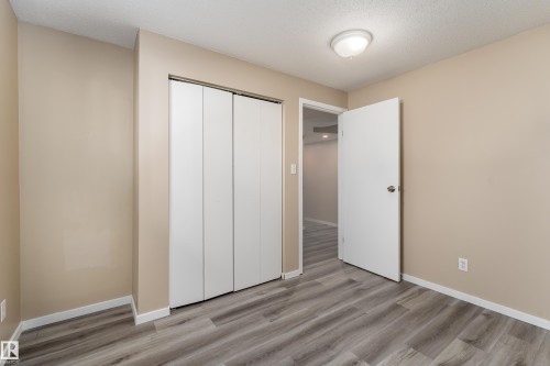 2512 46A Street Nw, Edmonton, AB 