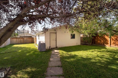2512 46A Street Nw, Edmonton, AB 