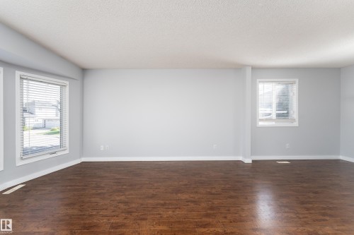 2512 46A Street Nw, Edmonton, AB 