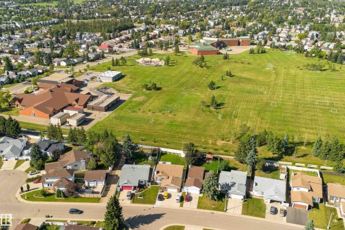 2512 46A Street Nw, Edmonton, AB 