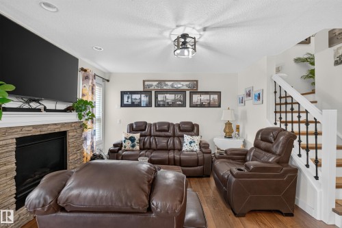 1122 Allendale Crescent, Sherwood Park, AB - Indoor Photo Showing Living Room With Fireplace