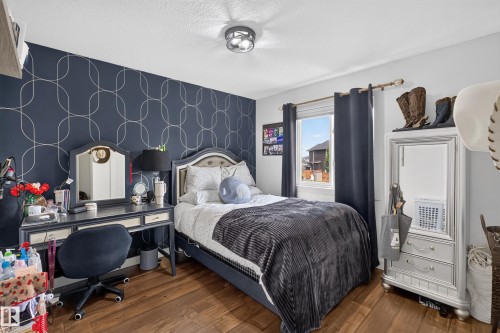 1122 Allendale Crescent, Sherwood Park, AB - Indoor Photo Showing Bedroom