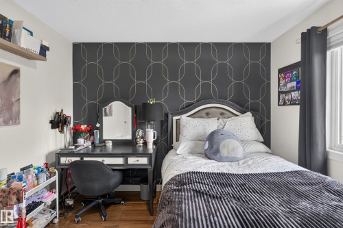 1122 Allendale Crescent, Sherwood Park, AB - Indoor Photo Showing Bedroom
