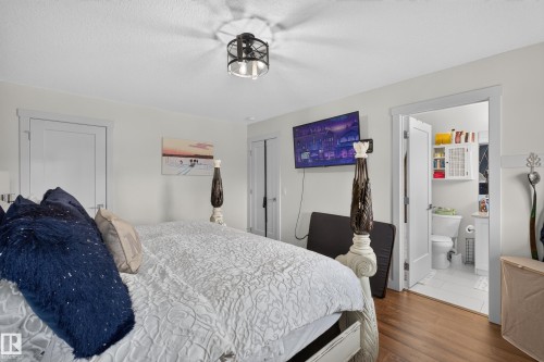1122 Allendale Crescent, Sherwood Park, AB - Indoor Photo Showing Bedroom