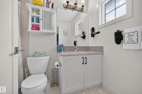 1122 Allendale Crescent, Sherwood Park, AB - Indoor Photo Showing Bathroom