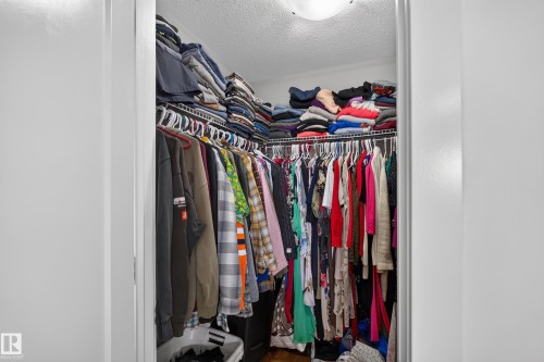 1122 Allendale Crescent, Sherwood Park, AB - Indoor With Storage